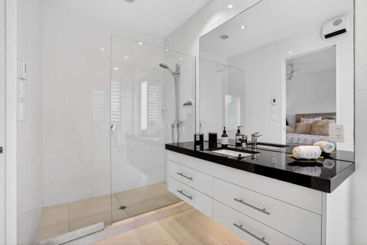 9 Penzance Road Mairangi Bay_11