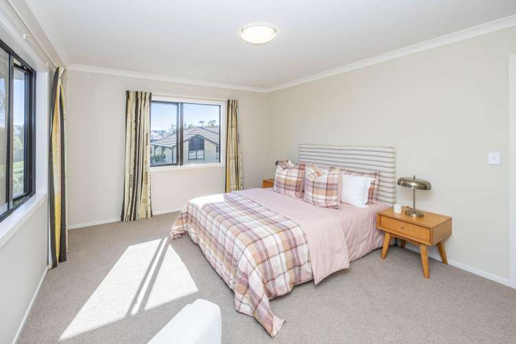 72 Barrington Drive Huntington_20