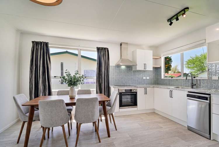 4 Cabot Place_3