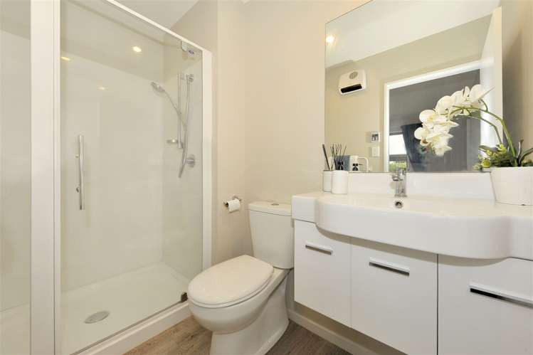 19 Farnborough Way Rolleston_10