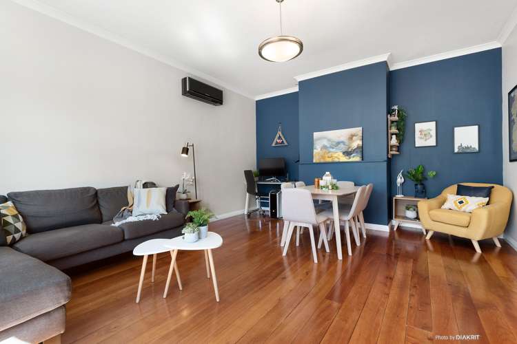 11 Dover Street Island Bay_2