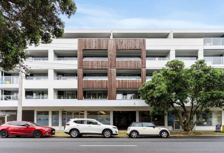 304/25 Bute Road Browns Bay_1