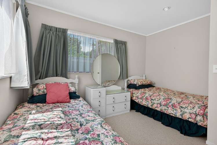 13C Gibbs Crescent Wainuiomata_17