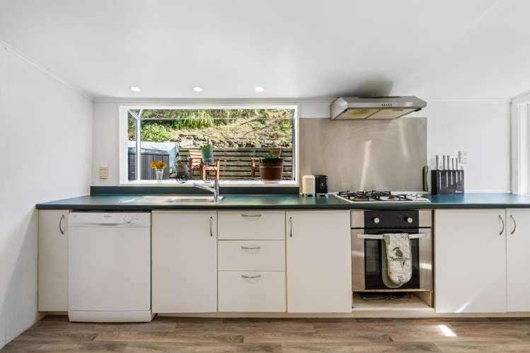 396 Kaikorai Valley Road Bradford_10