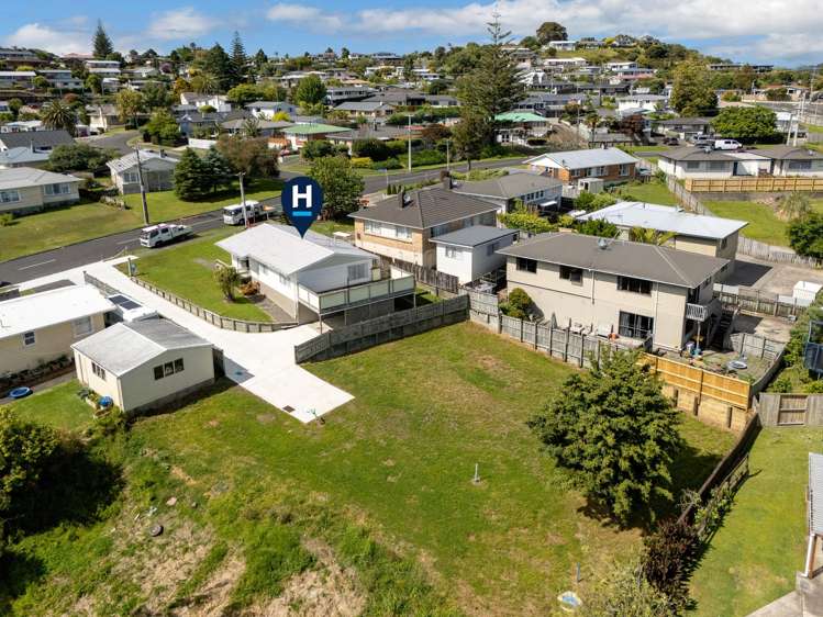 99 Sherwood Street Bellevue_13