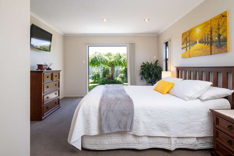 4 Anna Lane Raureka_7