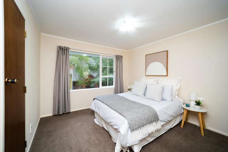 12 Newnham Court Tawa_15
