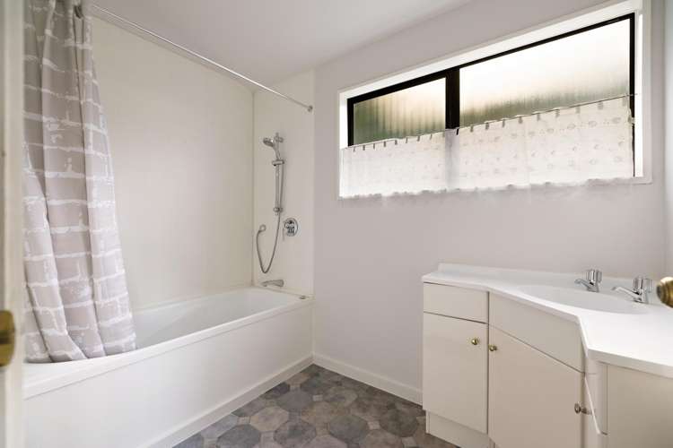 1 Von Place Fernhill/Sunshine Bay_33