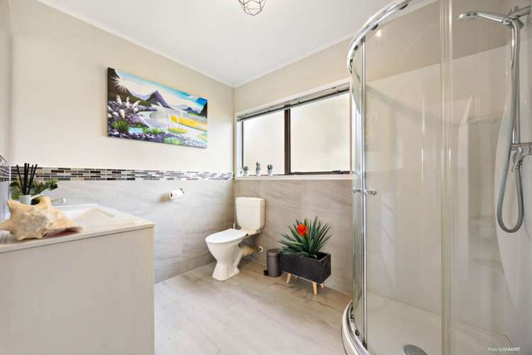 6 Beauchamp Drive Massey_11
