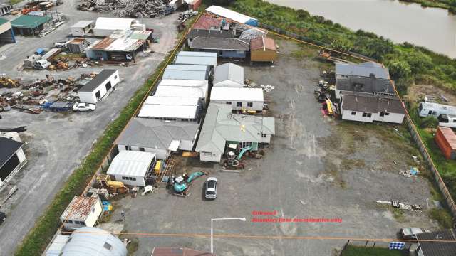 For Lease,For sale - Secure yard - Helensville