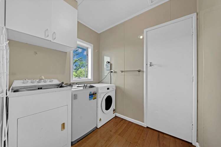 137 Edinburgh Street Pukekohe_11