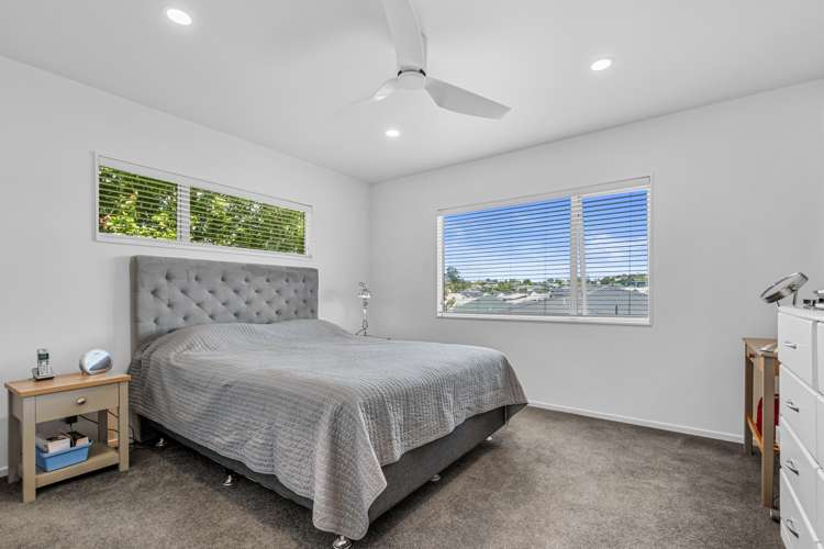 11 Tee Point Red Beach_13