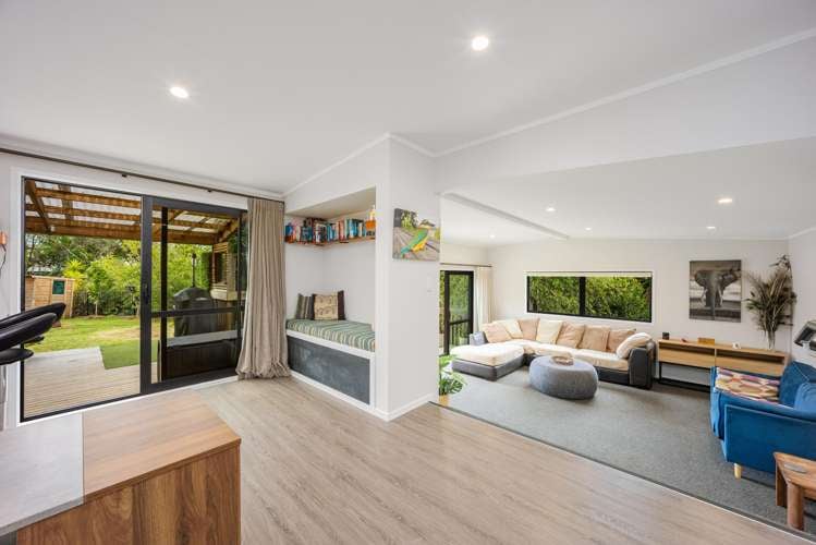 983 Kaipara Flats Road Kaipara Flats_11