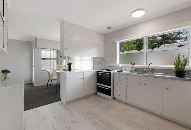 1/8 Edgewater Drive Pakuranga_8