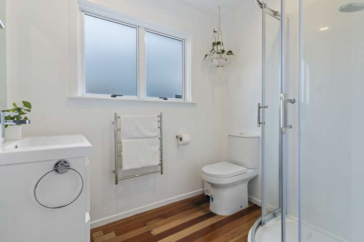 4b Seaforth Avenue Mangere Bridge_9