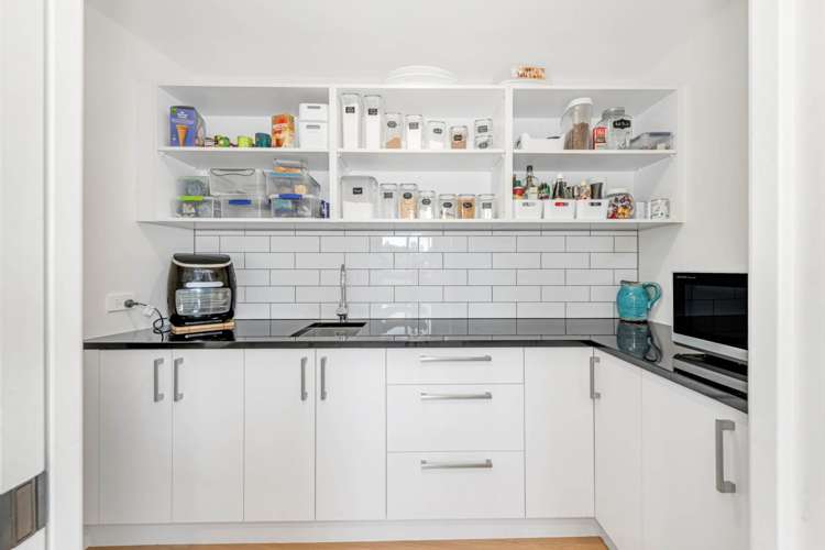 29 Omana Heights Drive Maraetai_16