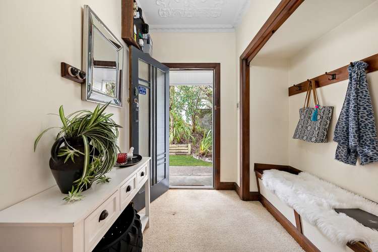 7 Homebush Road Khandallah_12