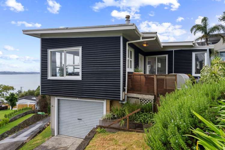 1104 Whangaparaoa Road Tindalls Beach_14