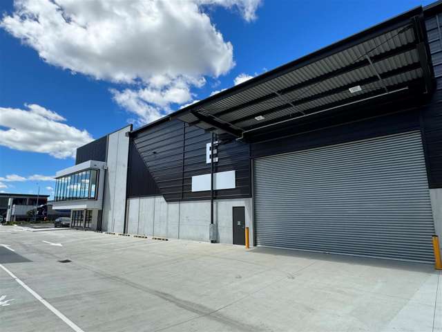 Unit E, 8 Chonny Crescent Manurewa_3
