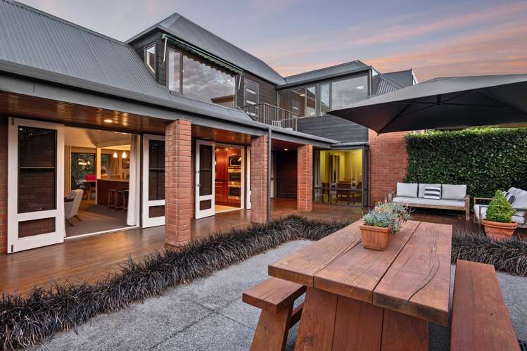 8 Frith Place Burnside_18