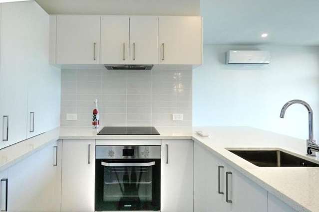  8/764 Beach Road Browns Bay_4