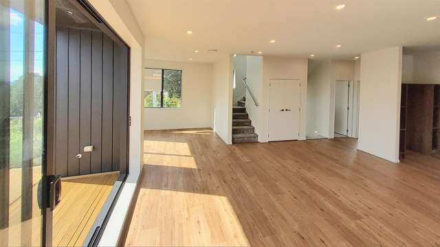 8 Timo Way Flat Bush_4