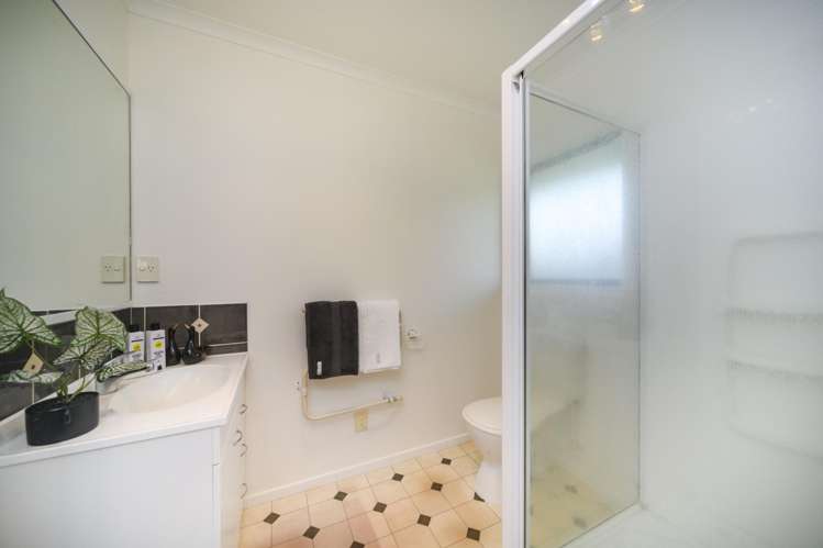 9 Alpine Grove Kelvin Grove_13