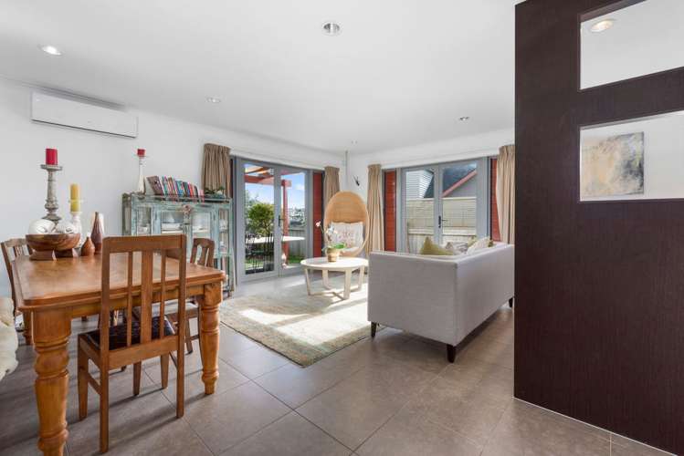 204 Alec Craig Way Gulf Harbour_5