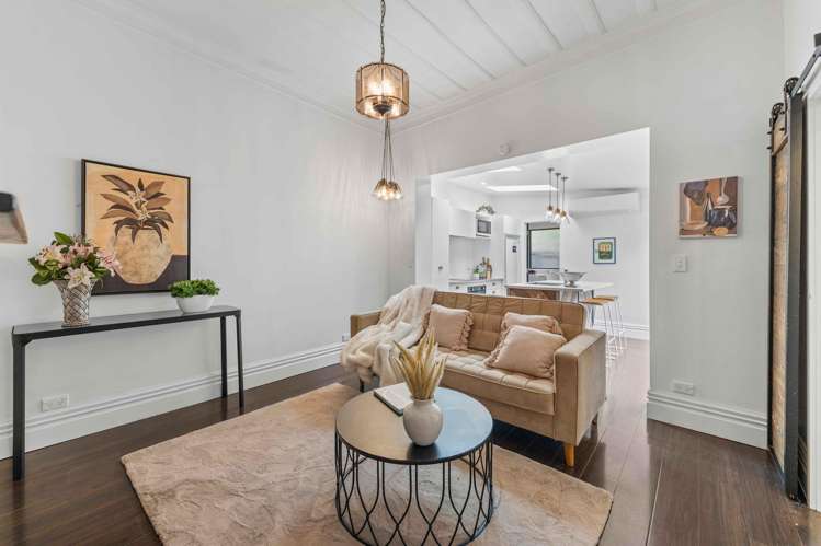 21 Serpentine Avenue_3