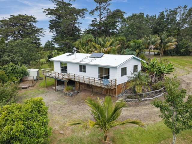 186 Old School Road Maungakaramea_1