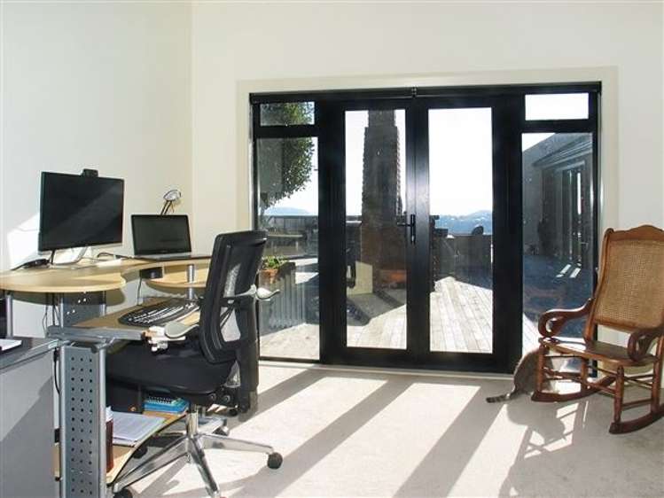 16 Kahurangi Heights Aotea_17