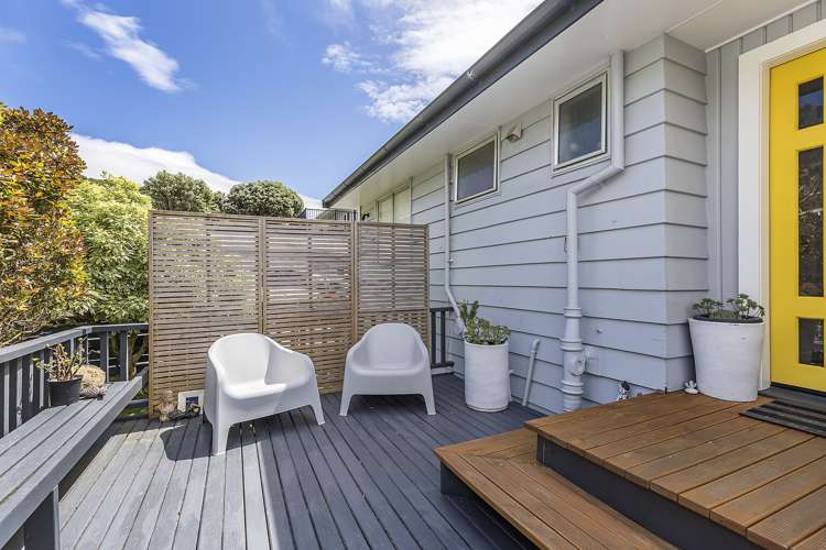 24 Fairburn Grove Johnsonville_17