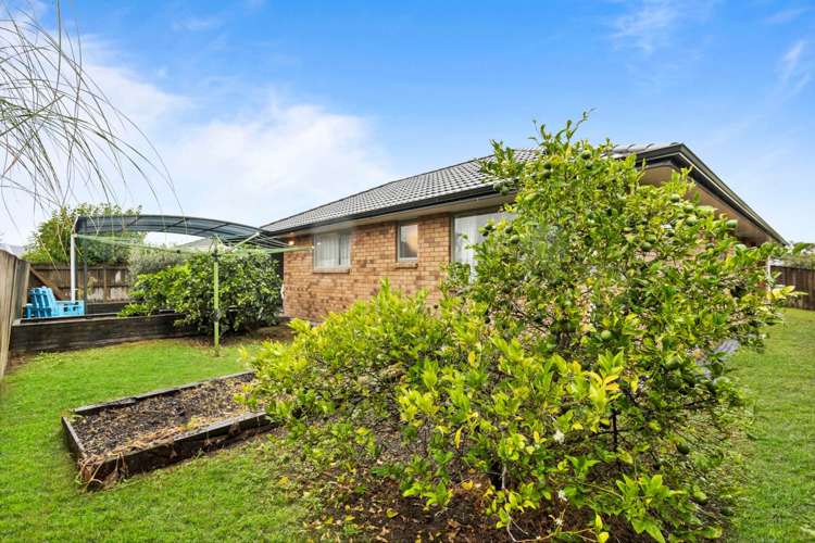 15 Aitkenhead Court Parakai_5