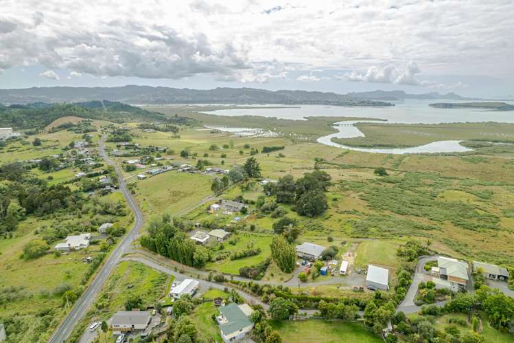 32 Toetoe Road Otaika_0