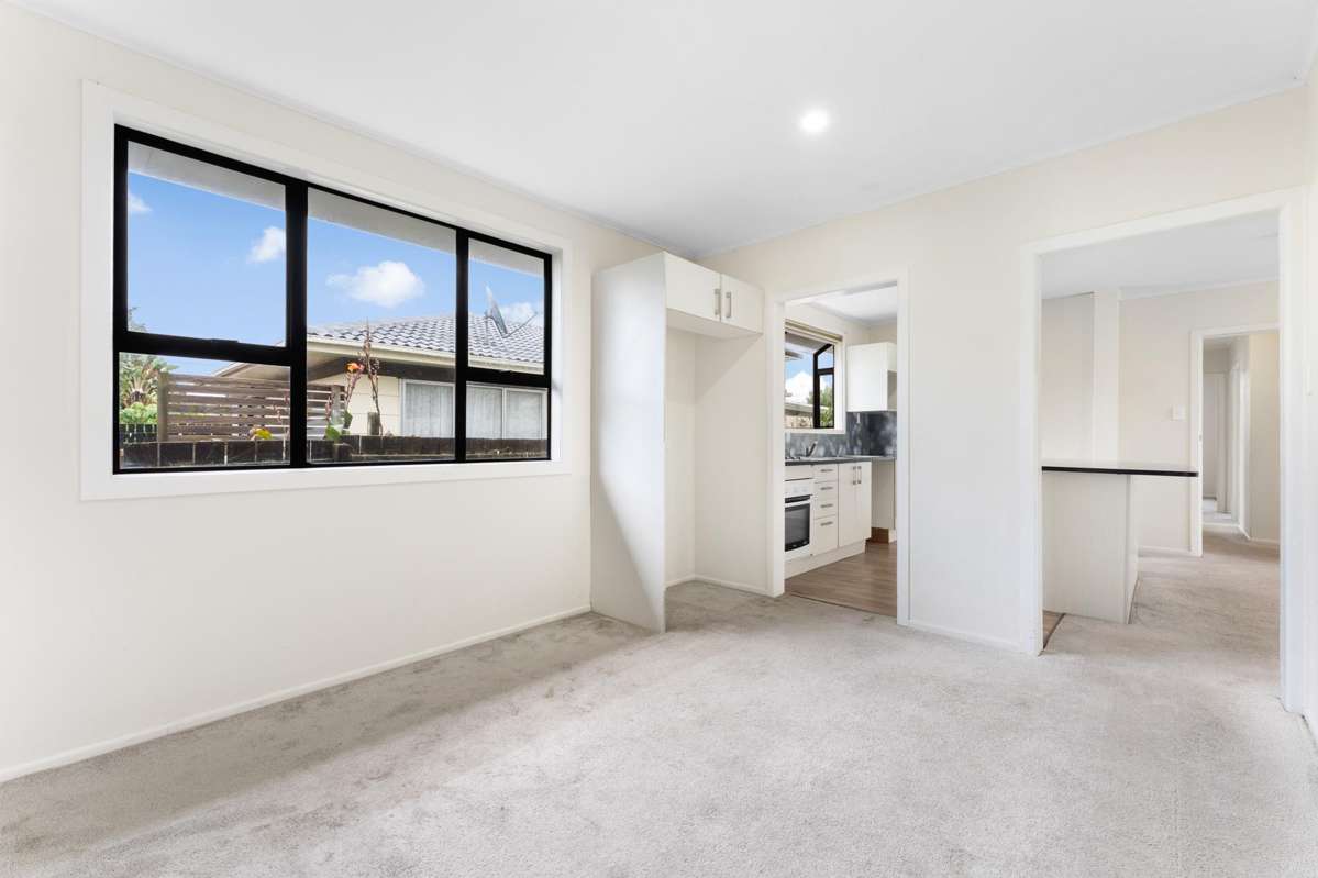 128 Cobham Crescent_4