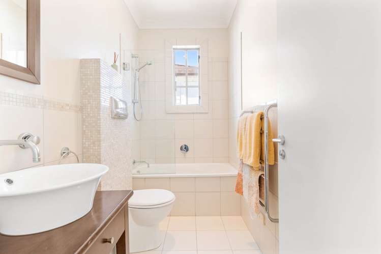 295 Pinecrest Drive Gulf Harbour_29