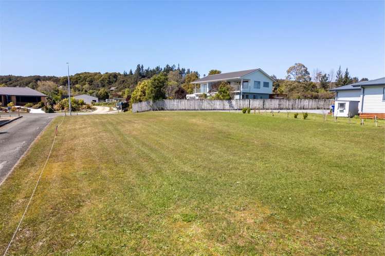 18 McDonald Place_4