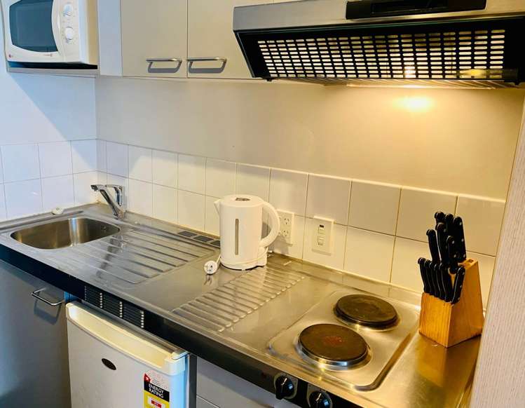 204/133 Beach Road Auckland Central_6