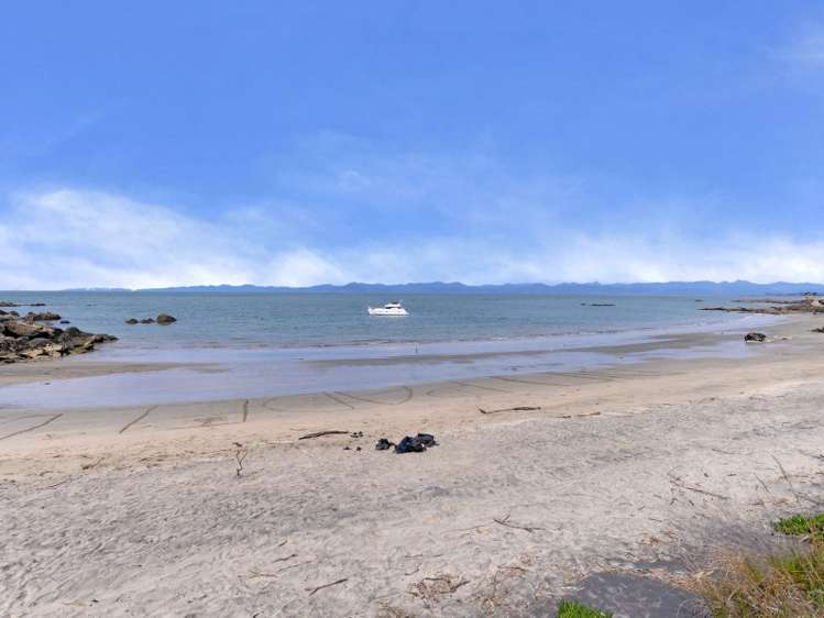 1 Cook Crescent Kaiteriteri_15