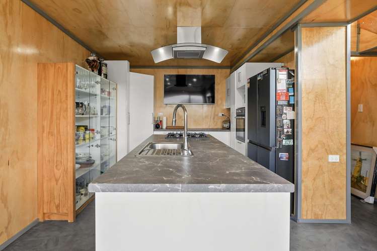 1633 Harbour Road Kawhia_3