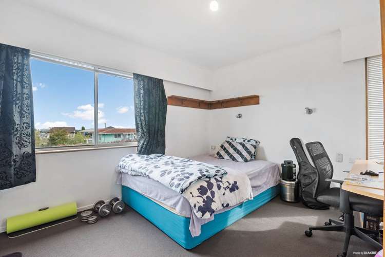 627 Glenfield Road Totara Vale_7