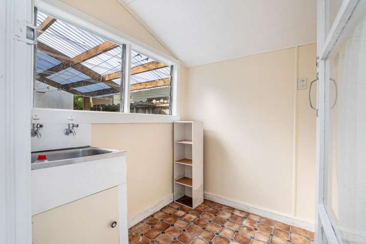 1/137 Centreway Road Orewa_28