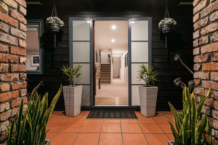 4 Traffic Road Greenhithe_27