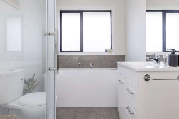 22 Wai Terrace Wharewaka_18