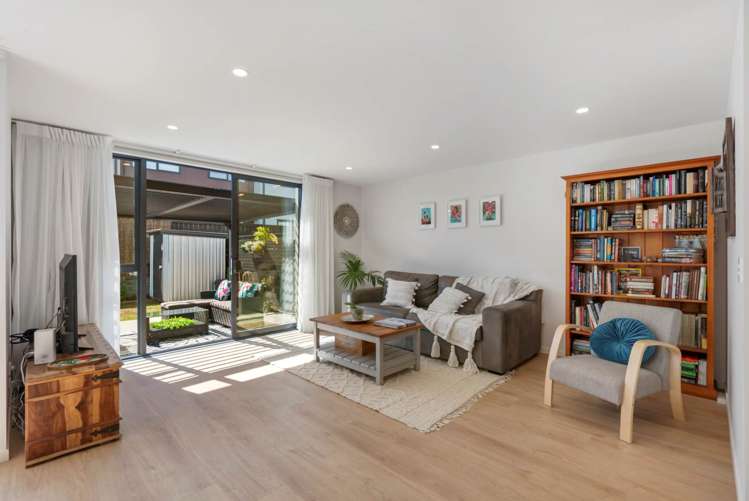 52 Ninth View Avenue Beachlands_5