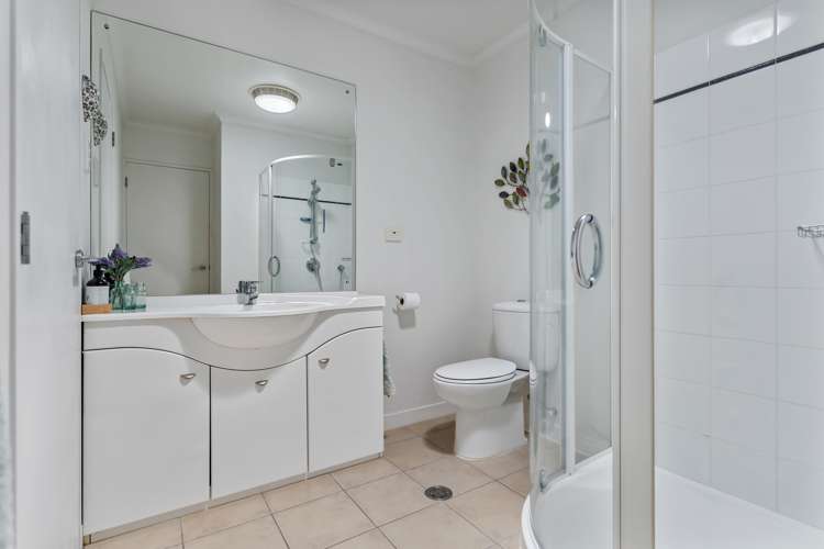 52 Gunner Drive Te Atatu Peninsula_19