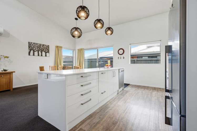 8 Deacon Street Halswell_12
