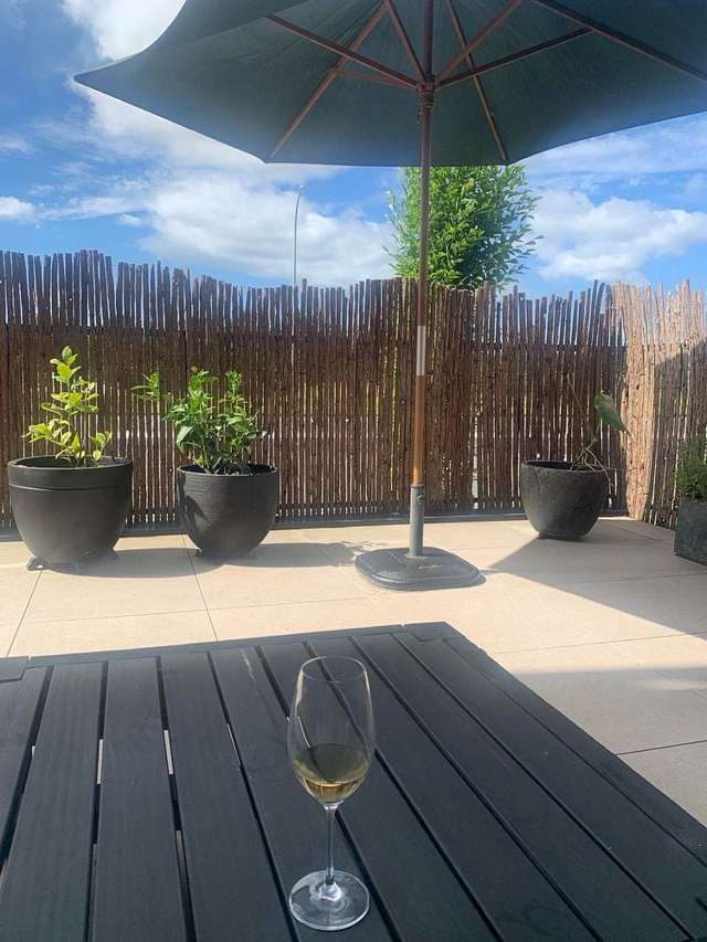 Stylish 2BR Flat Bush Haven!