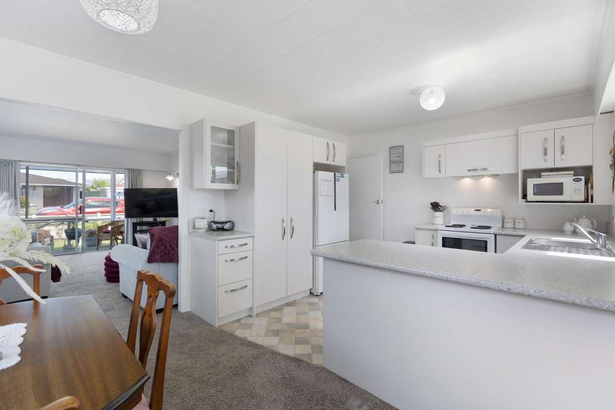 1/6 Webster Street, Westown 2