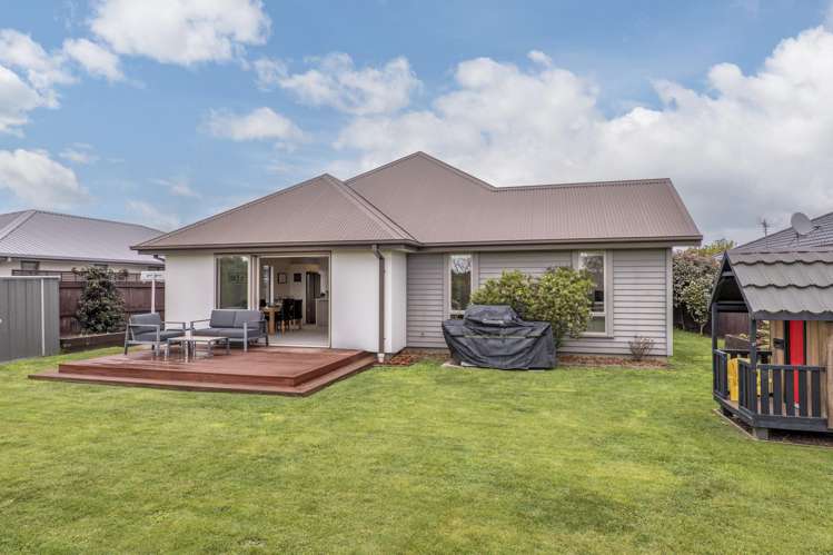 32 Flaxon Place Burwood_14